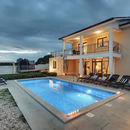 Villa Danica *